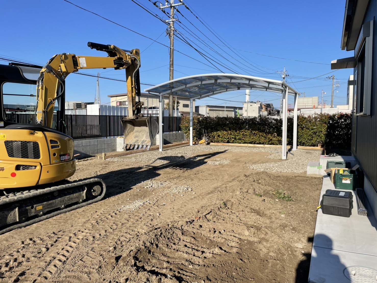 吉川市　駐車場の土間コンクリート　施工開始
